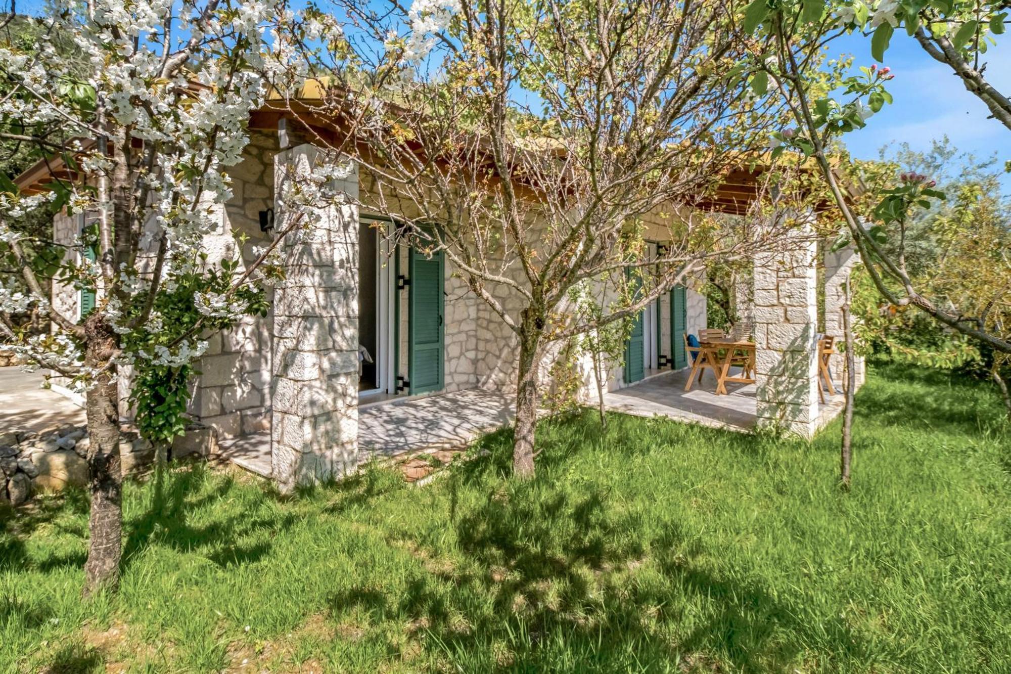 Apanema Mindfulness Resort Lefkada Asprogerakata Pokoj fotografie