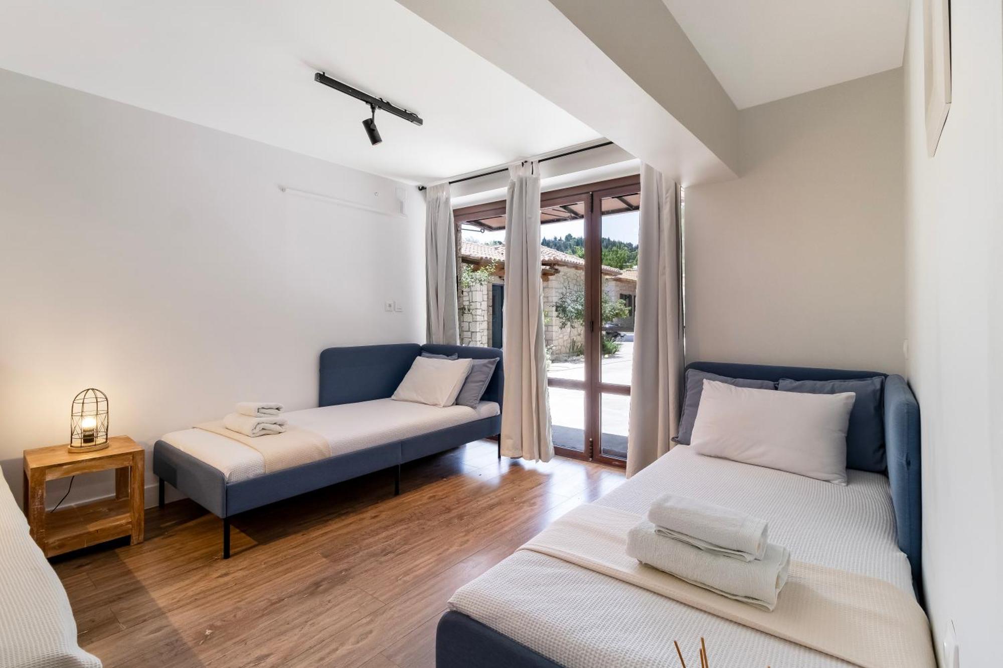 Apanema Mindfulness Resort Lefkada Asprogerakata Pokoj fotografie